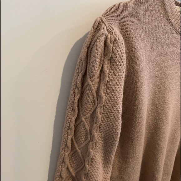 Fable Women’s Tan Sweater Balloon Sleeves Size S - Picture 3 of 5